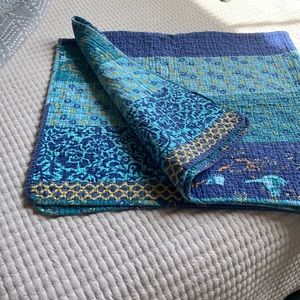 Small Kantha clothe throw